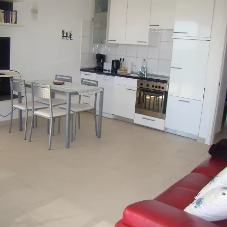 Apartment Meerblick Und Naehe Feuerberge Mit Eigenem Beheizten Pool